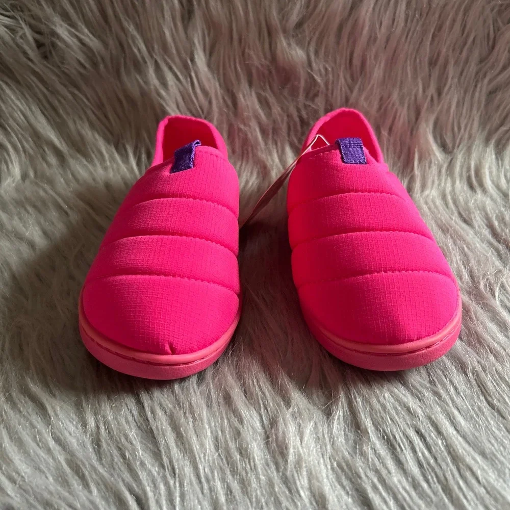 Wonder Nation Puffer Slippers Girl Size 11-12 Pink Plush Fuzzy Lined Shoes